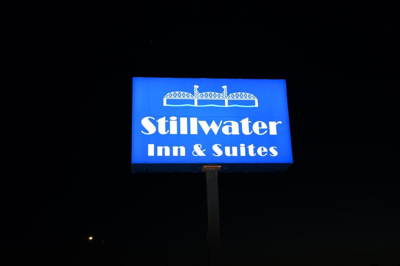 Stillwater Inn & Suites Экстерьер фото